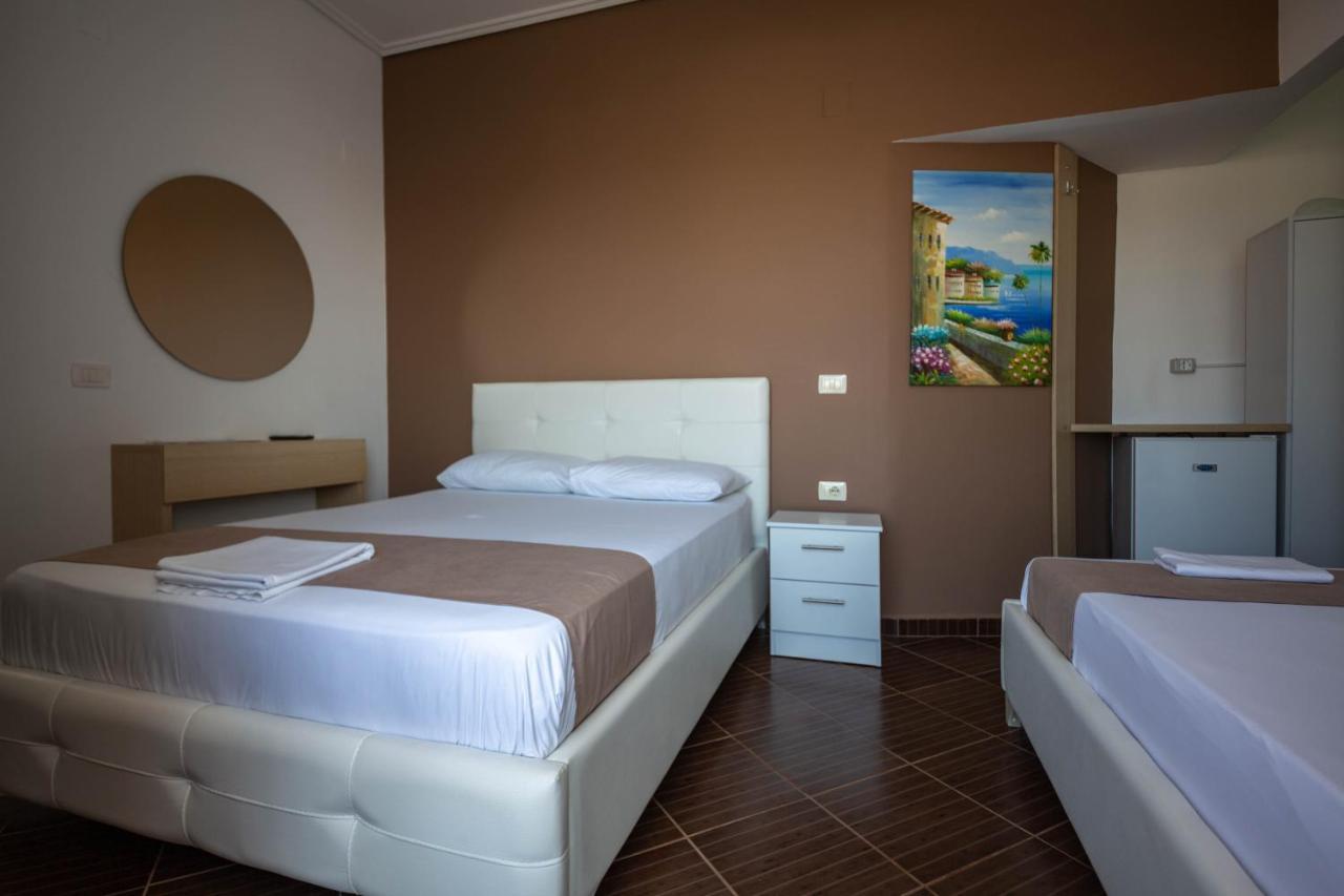 Vale Deti Rooms Ksamil Esterno foto